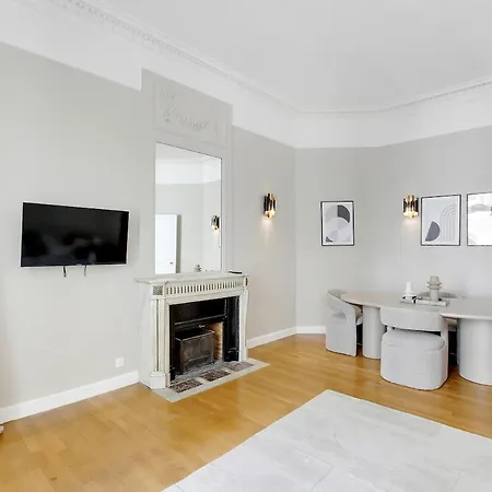 Beautiful Ac - Close To Trocadero Parijs