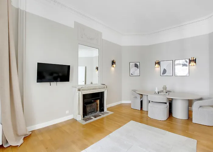 Beautiful Ac - Close To Trocadero Appartement Parijs